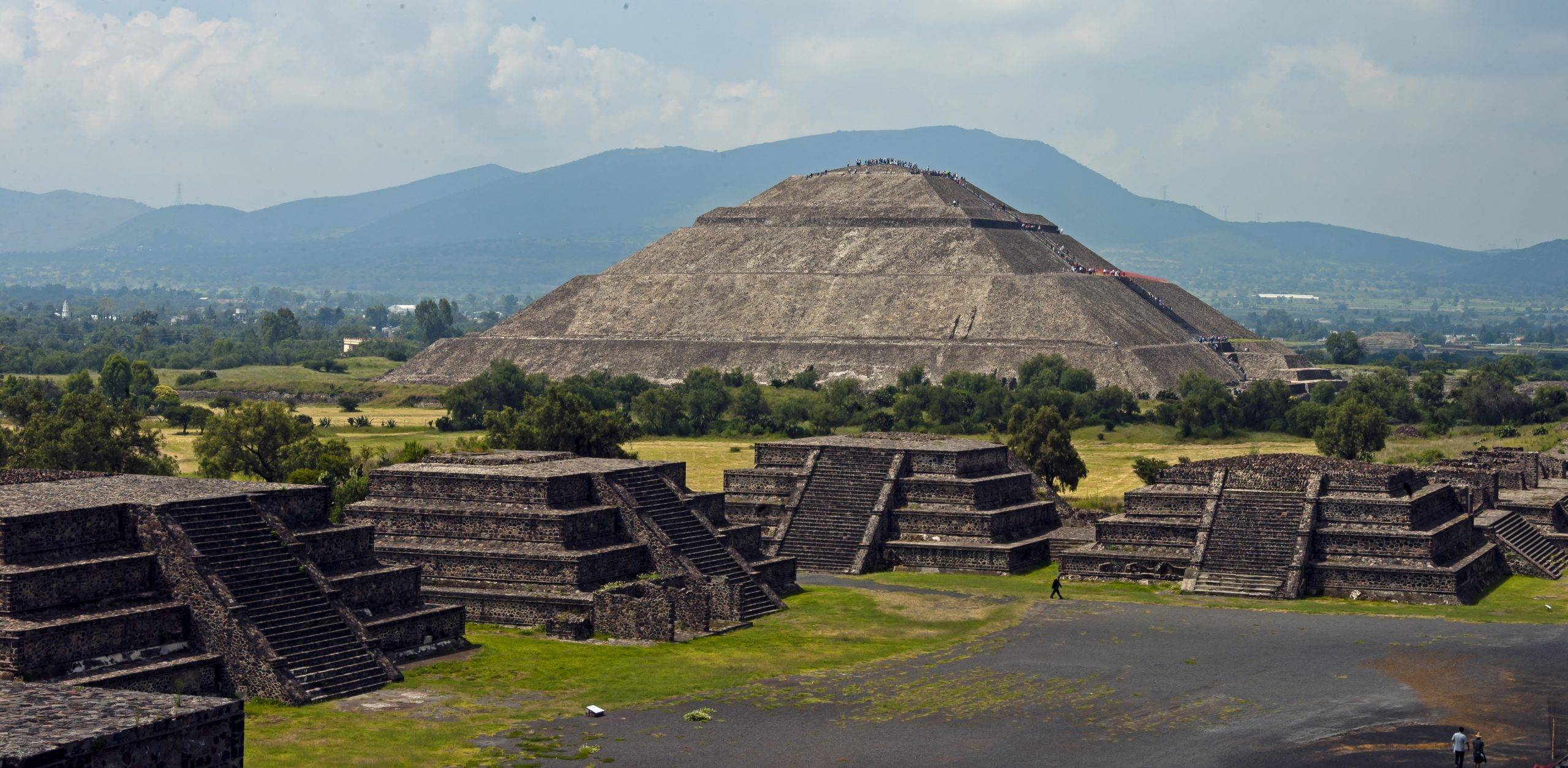 a brief history of the aztecs