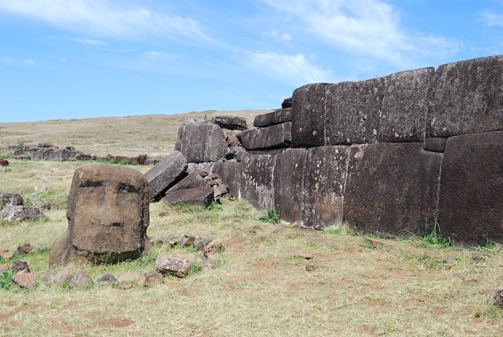 ahu vinapu