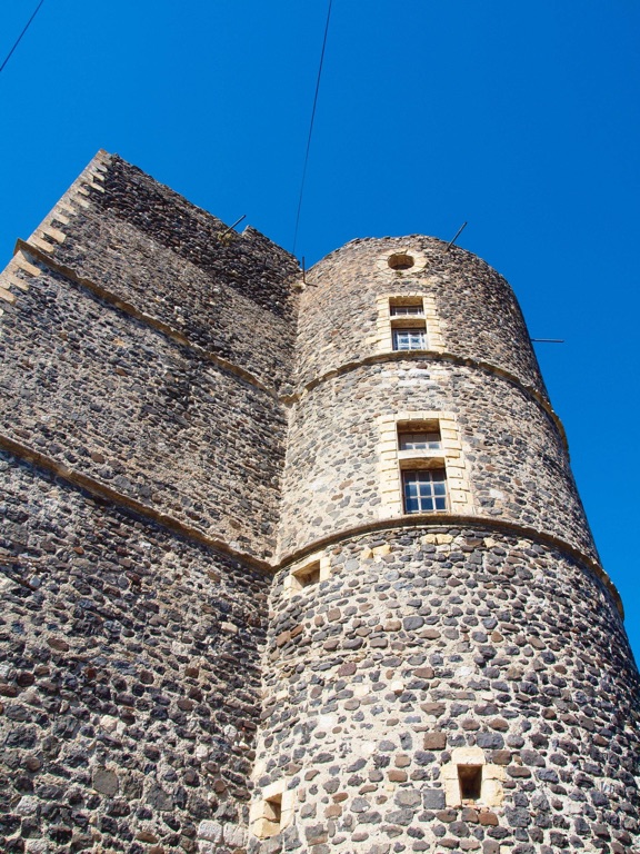 donnington castle