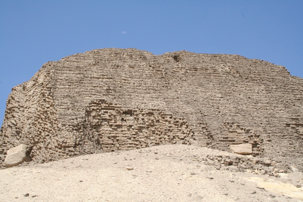 pyramid of senusret ii (el lahun pyramid)