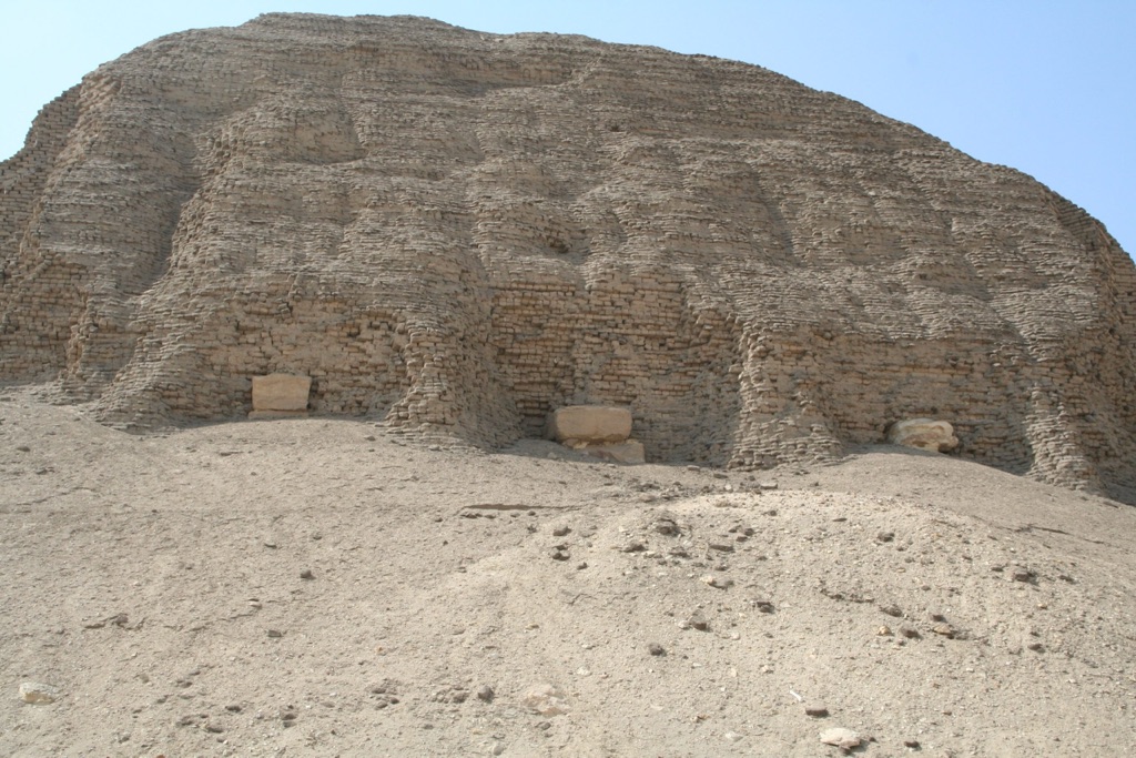 pyramid of senusret ii (el lahun pyramid)