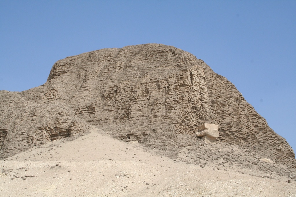 pyramid of senusret ii (el lahun pyramid)