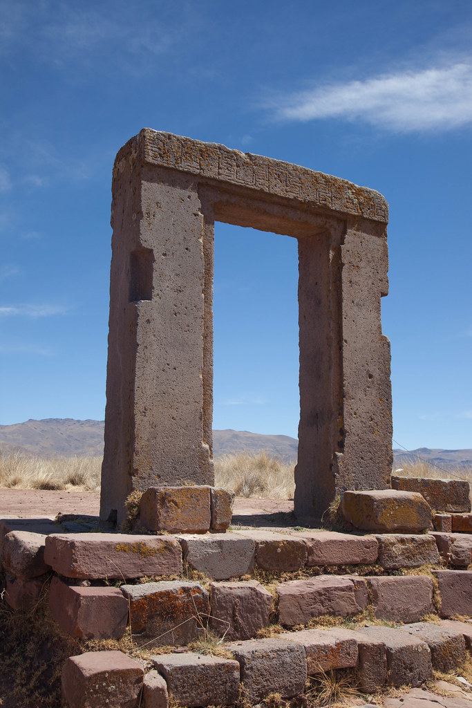 the moon gate in tiwanaku