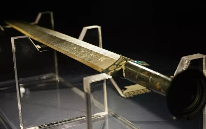 the goujian sword: a testament to ancient chinese craftsmanship