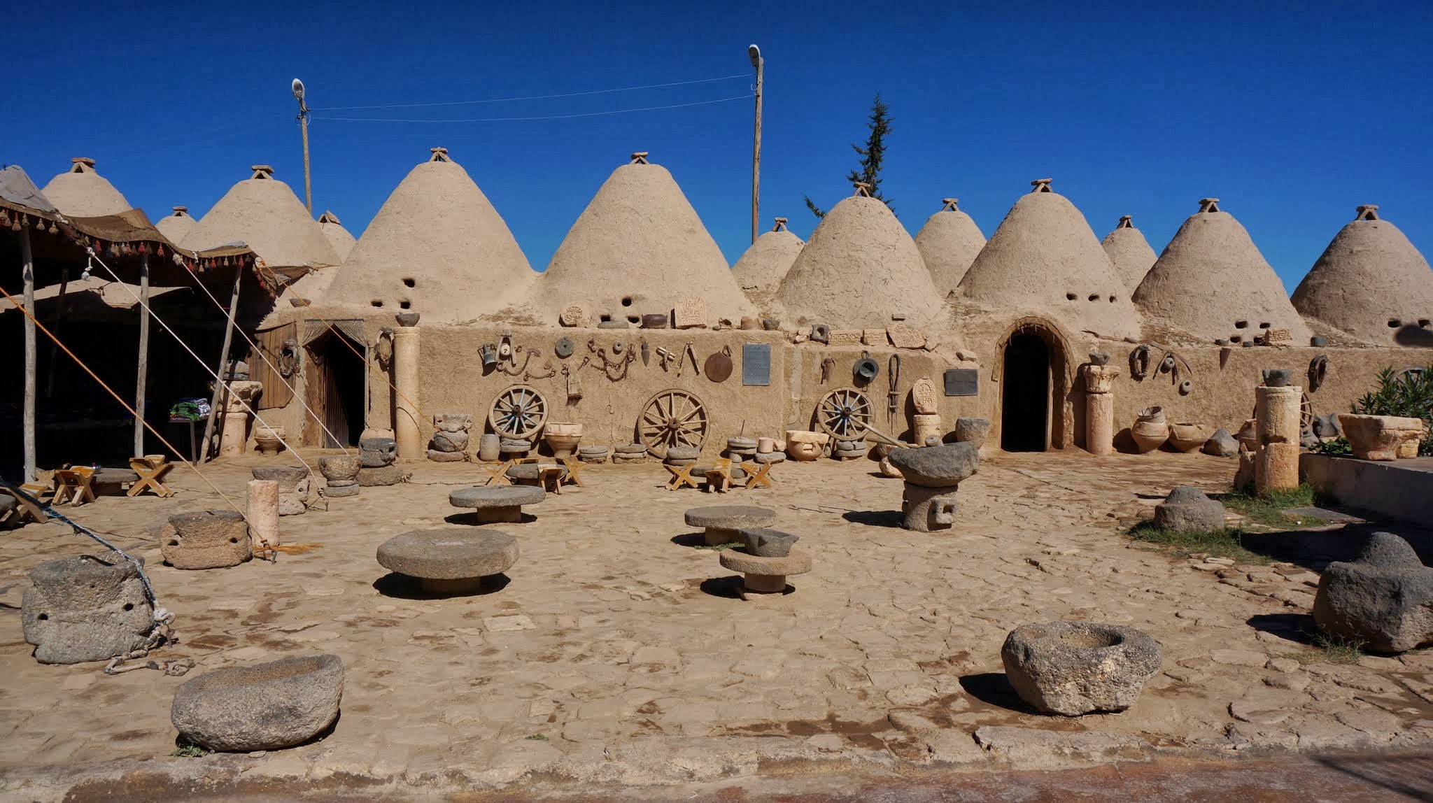 harran beehive houses