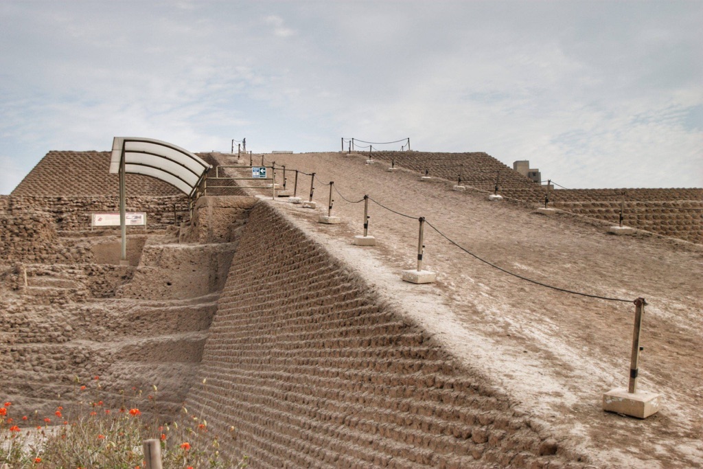 huaca huallamarca