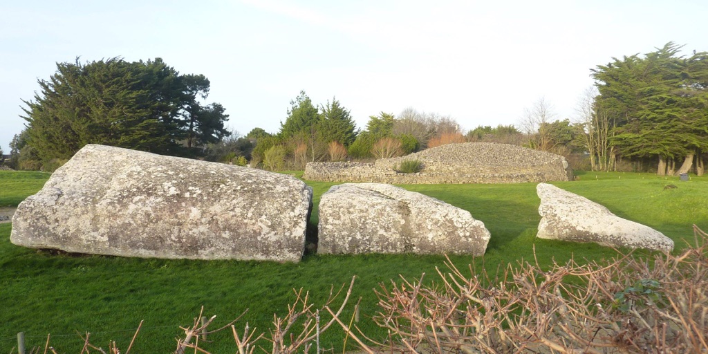 locmariaquer megaliths