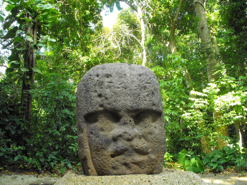 olmec stone heads