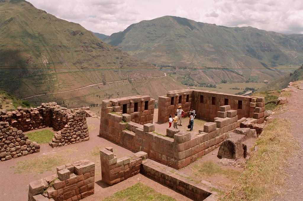 písac ruins in peru