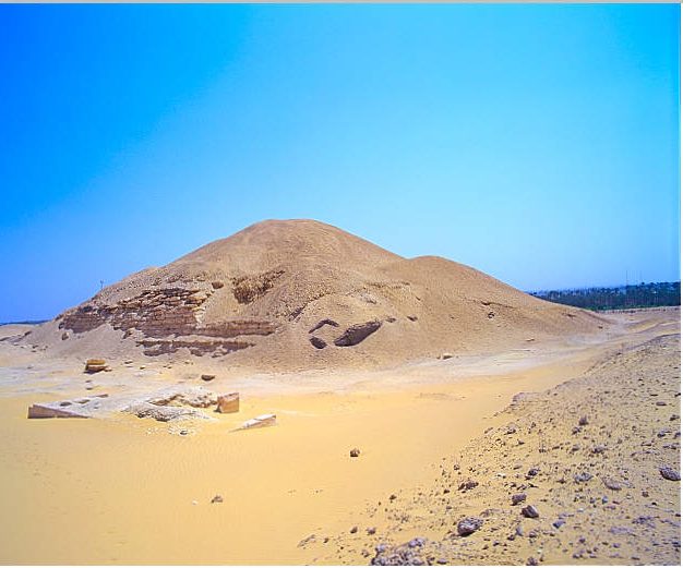 Pyramid of Amenemhet I | The Brain Chamber