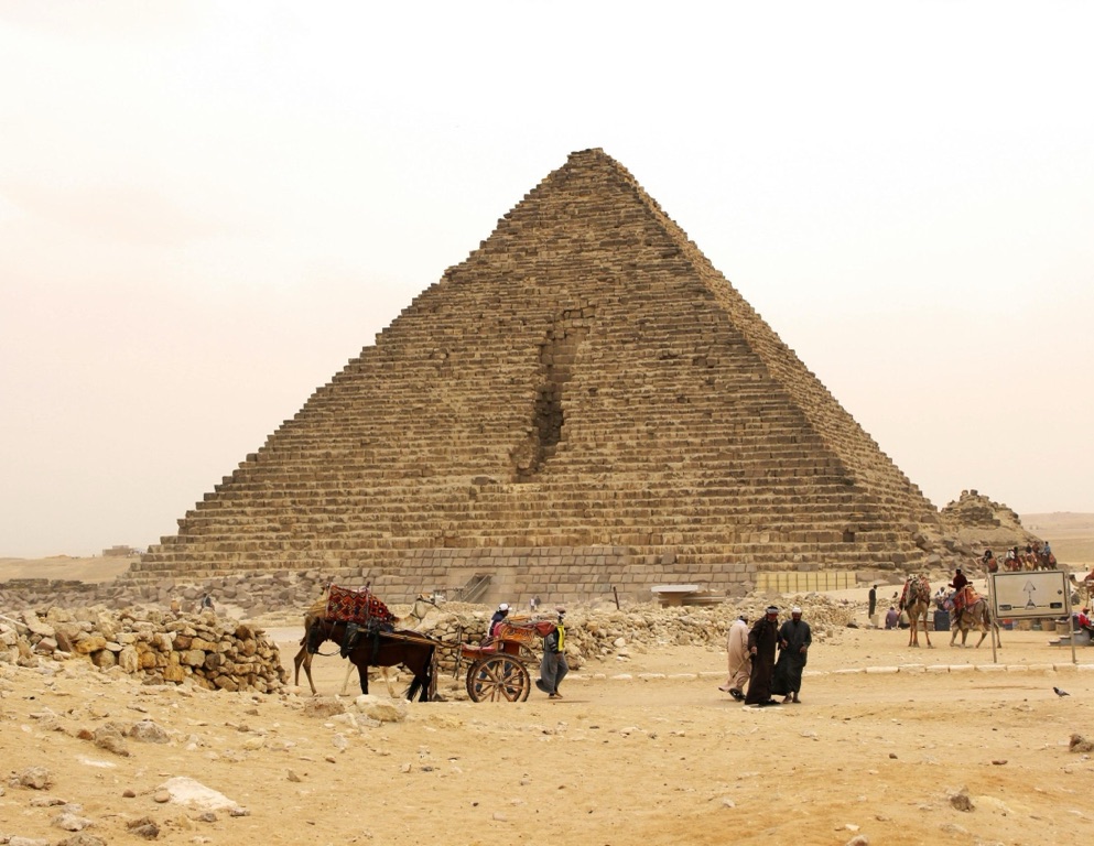 the pyramid of menkaure