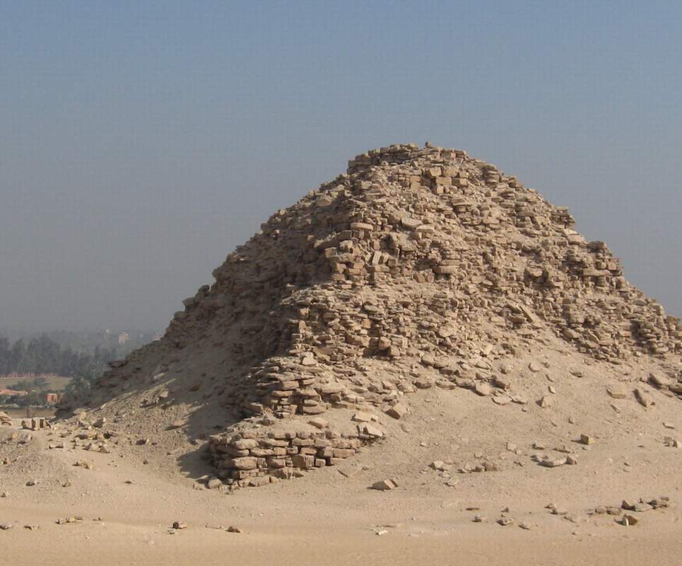 pyramid of sahure