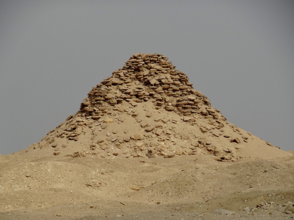 pyramid of userkaf