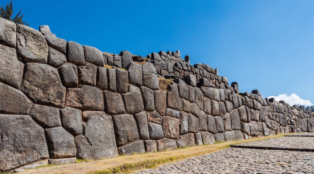 sacsayhuaman