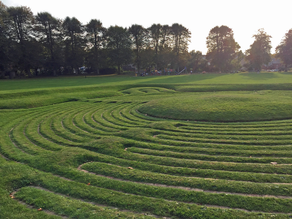 saffron walden turf maze