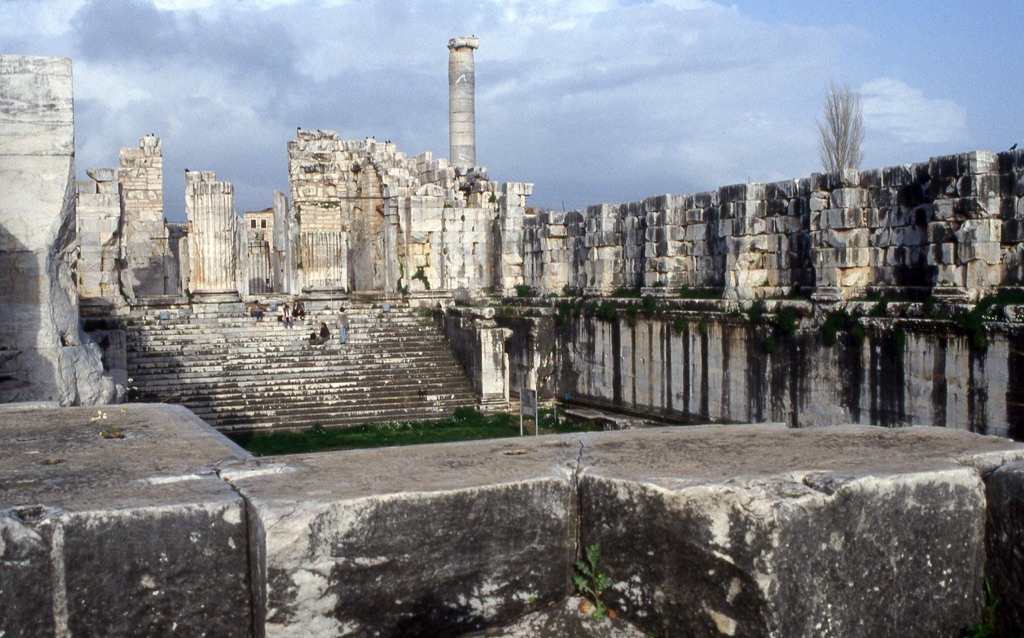 temple of apollo at didyma