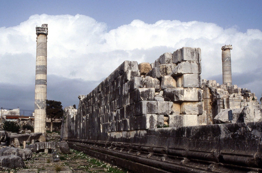 temple of apollo at didyma