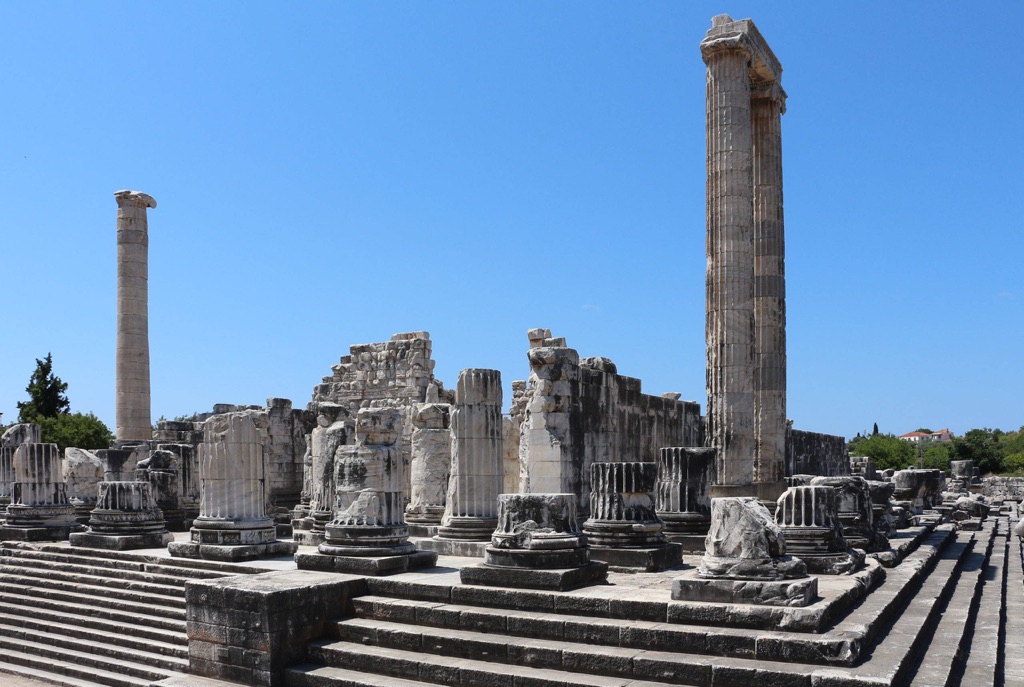 temple of apollo at didyma