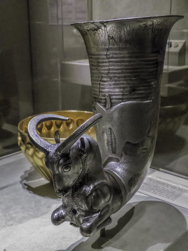 the achaemenid silver rhyton