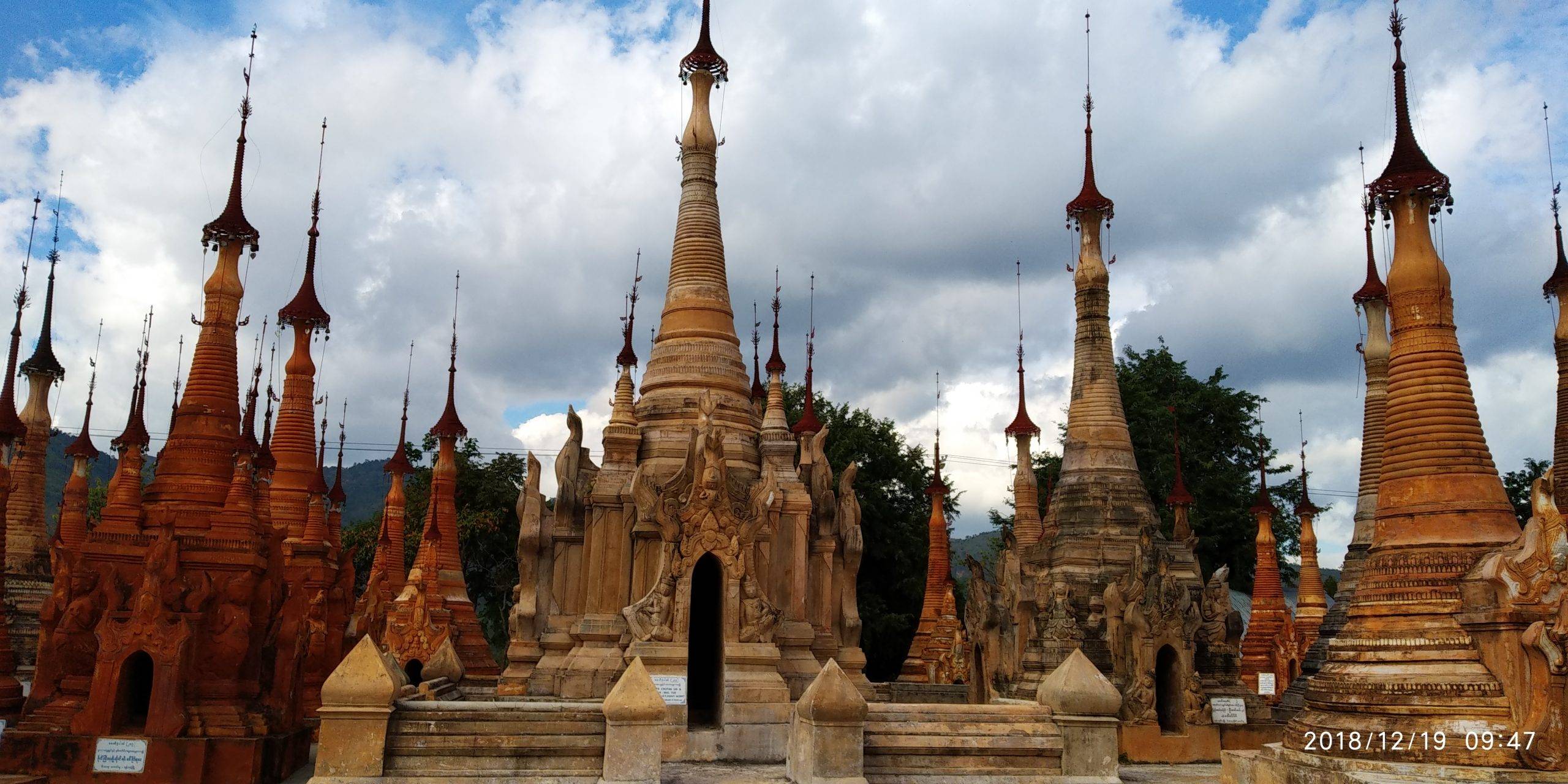 the shwe indein pagoda