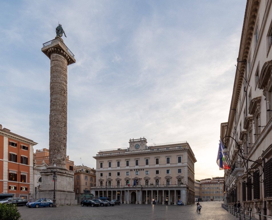 trajan's column