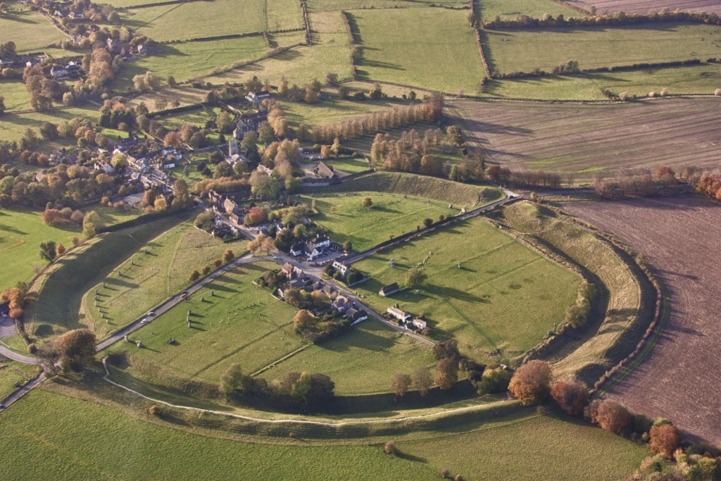 avebury henge