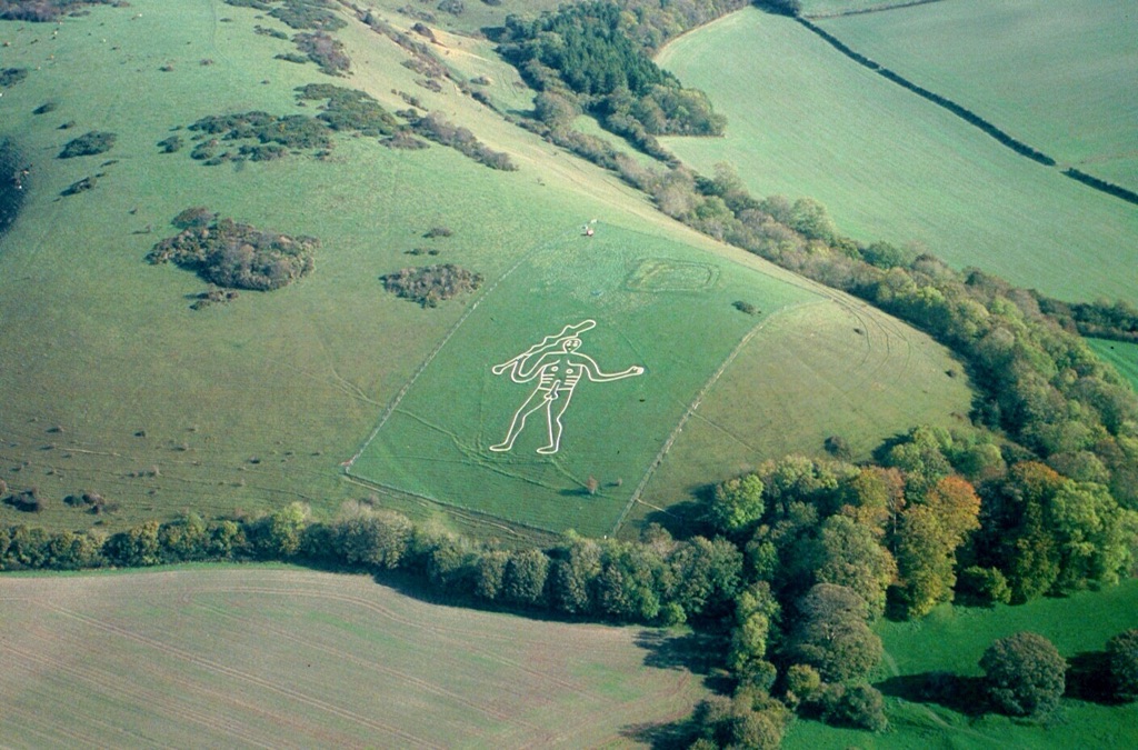 the cerne abbas giant in dorset, england