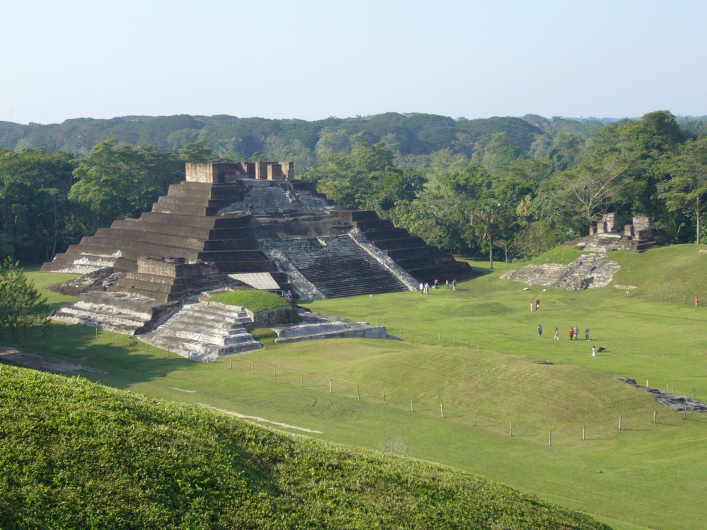comalcalco pyramid