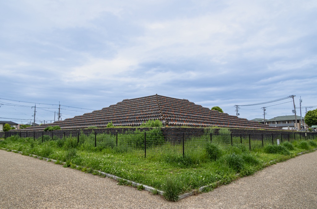 dotō pyramid