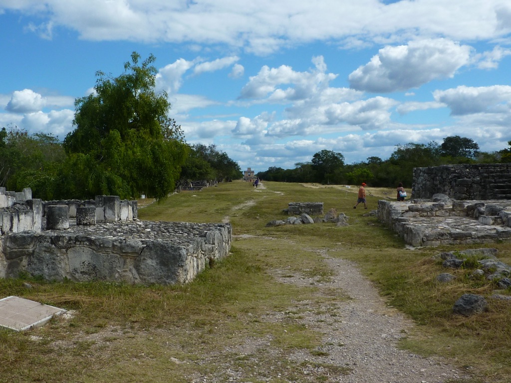 dzibilchaltun mayan ruins