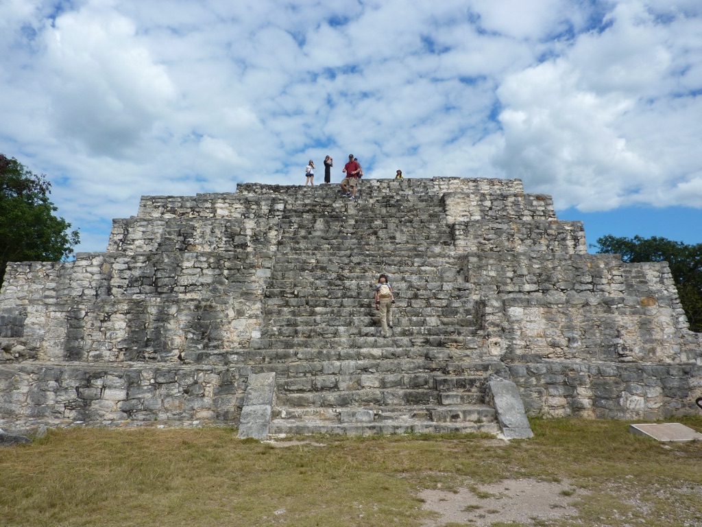 dzibilchaltun mayan ruins