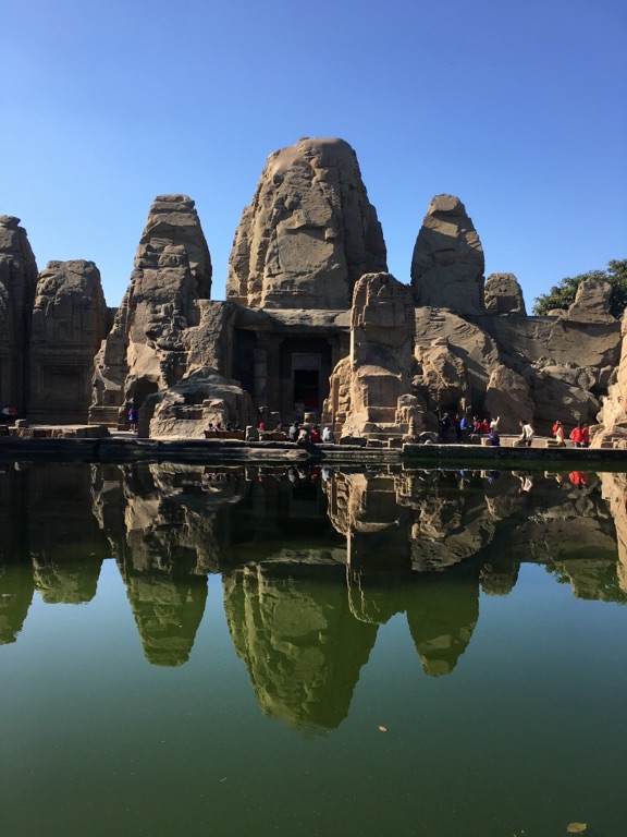 masroor rock cut temple