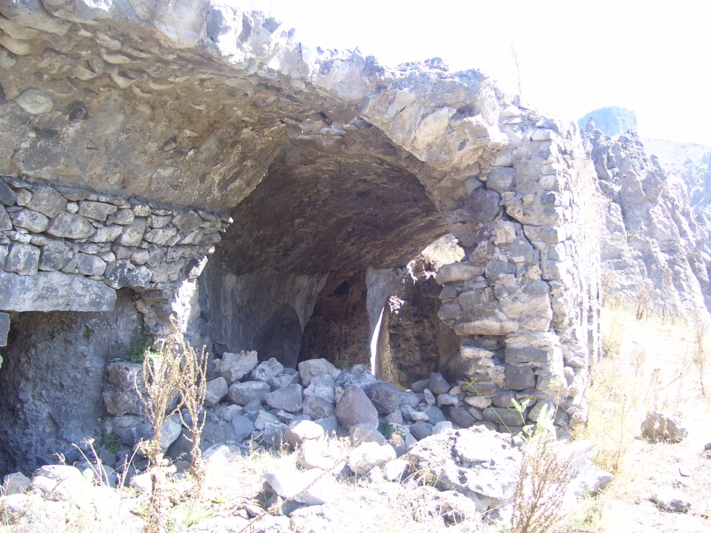 medieval goris cave dwellings