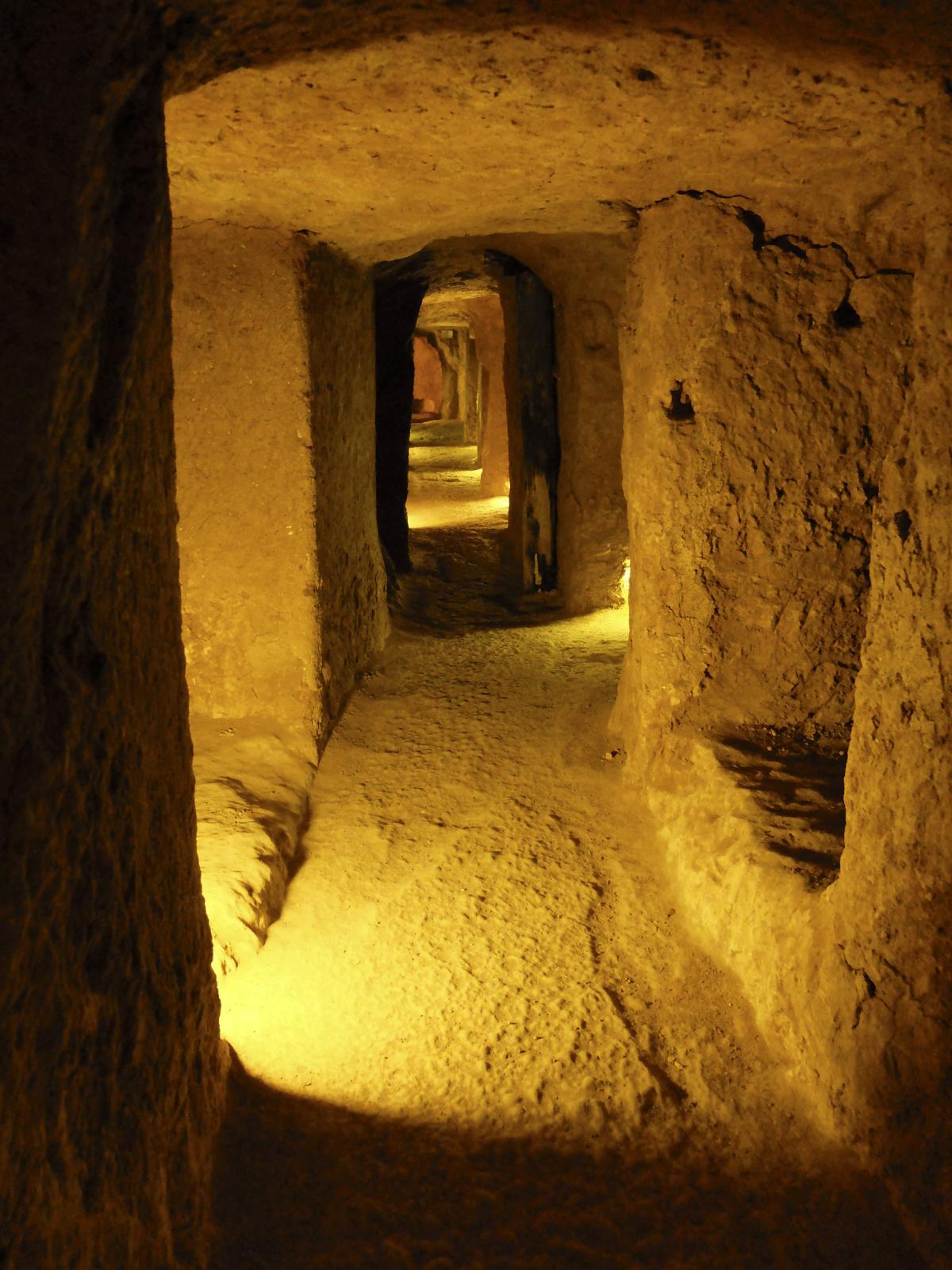 nushabad underground city