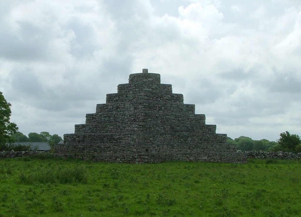 pyramid in the neale