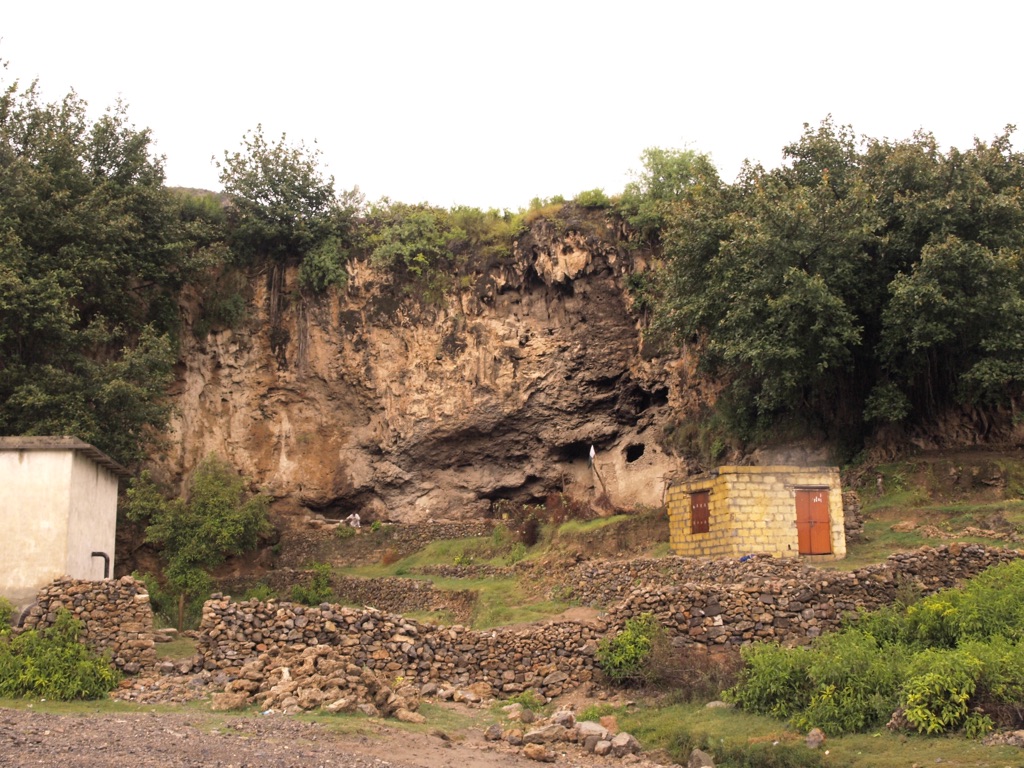 shah allah ditta caves