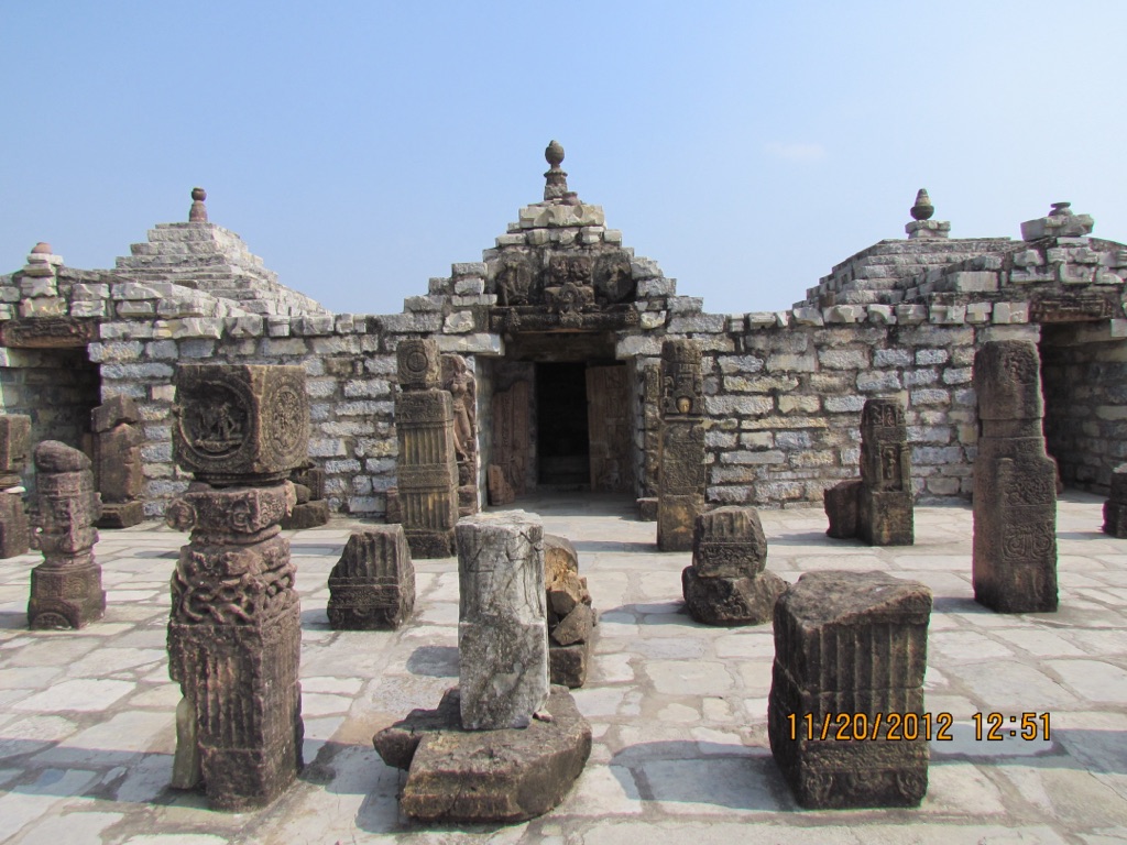 surang tila temple