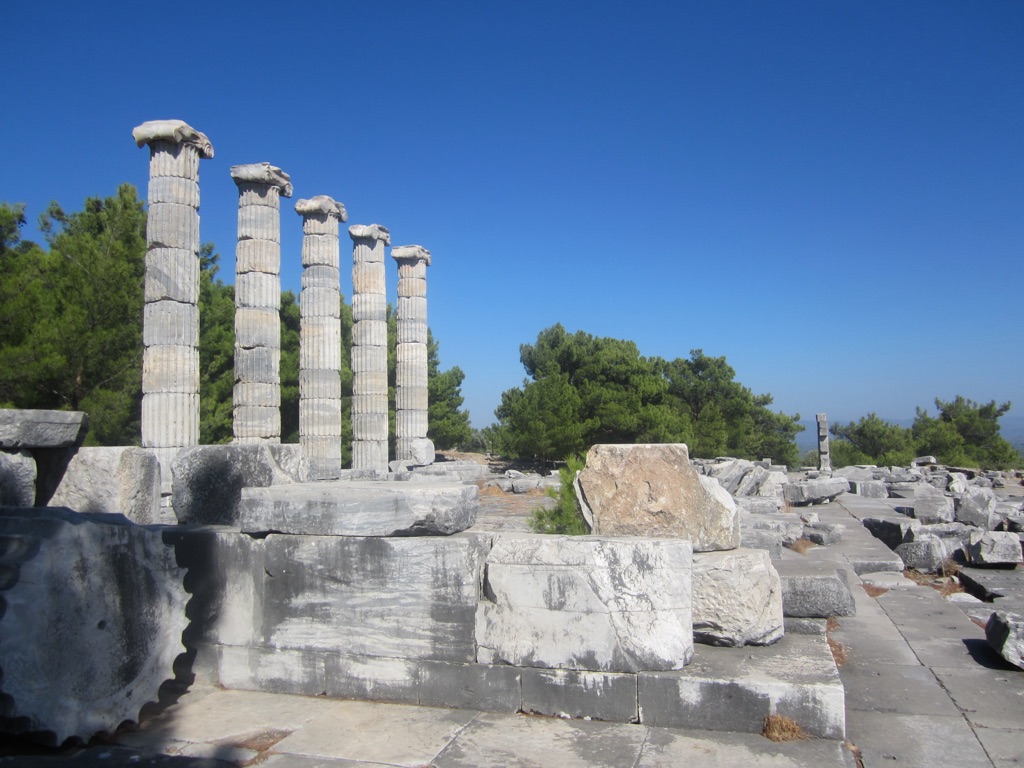 temple of athena at priene