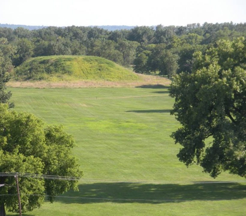 the cahokia mounds