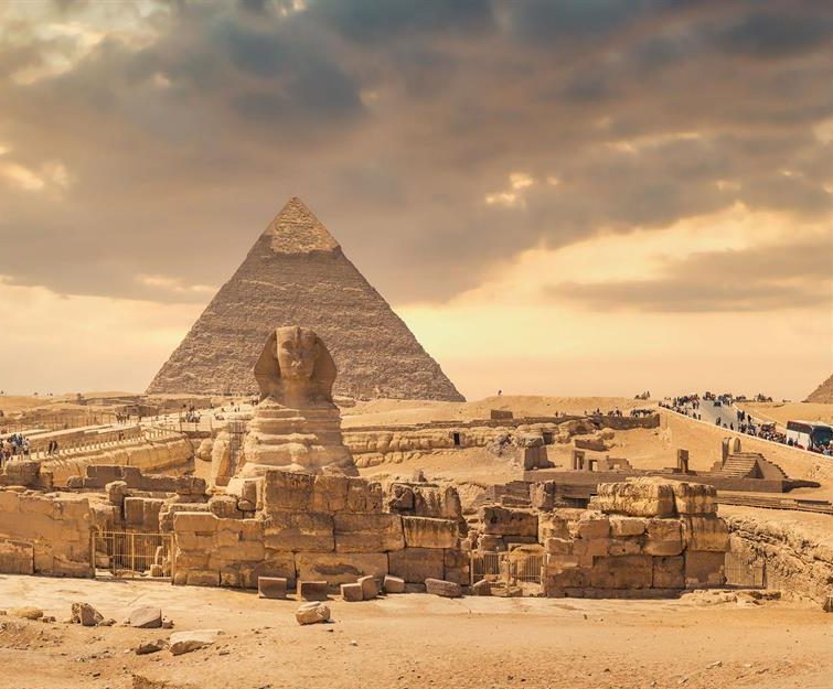the fall of a civilization: causes behind the decline of ancient egypt