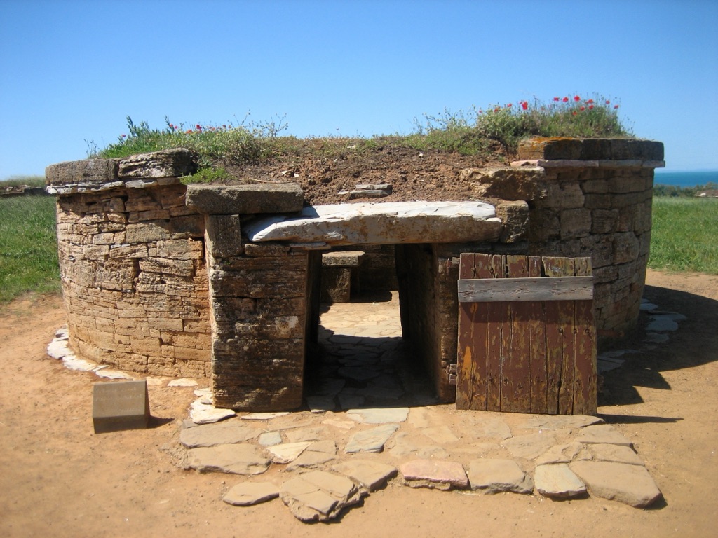 necropolis of populonia