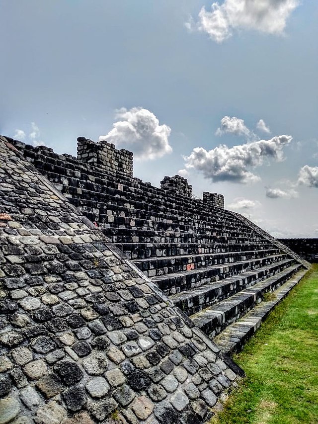 xochicalco - the mexican pyramids from an unknown culture