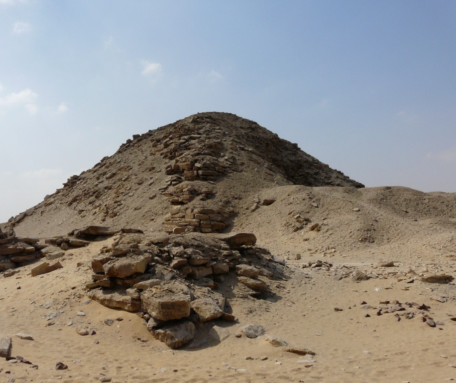 pyramid of nyuserre