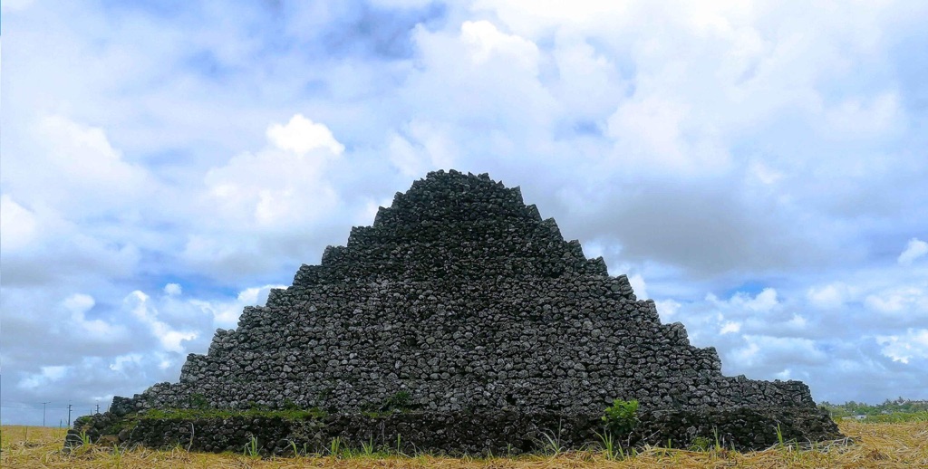pyramids of plaine magnien