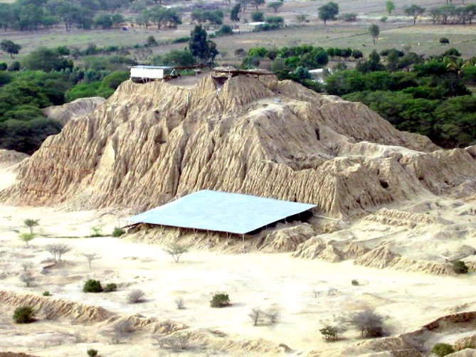 tucume pyramids