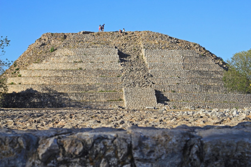 izamal pyramid