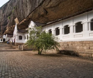 Dambulla cave temple