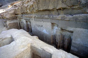 Fraser Tombs