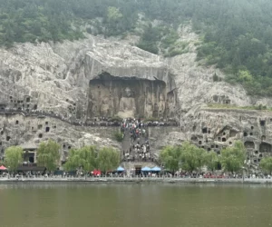 Longmen Grottoes 7