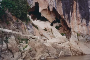 Pak Ou caves